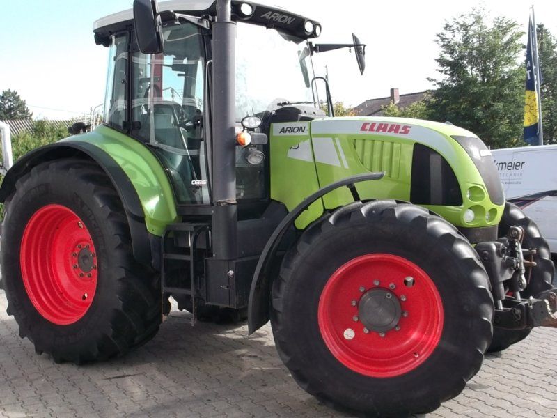 Claas Arion 640