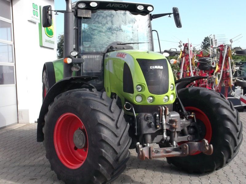 Claas Arion 640