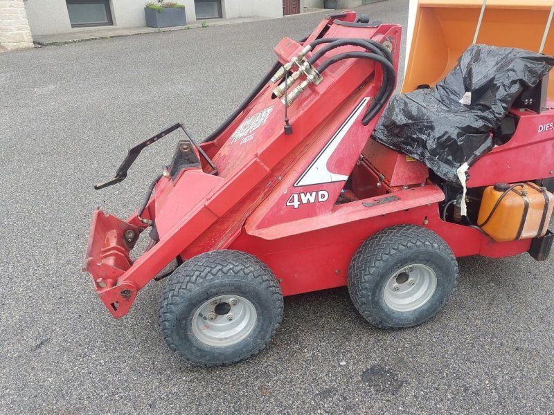 Avant 320
