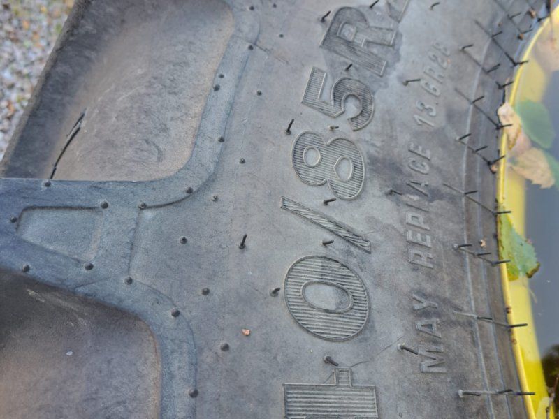 John Deere Pflegeräder 340/85R28 & 340/85R46 Spur 2,25m