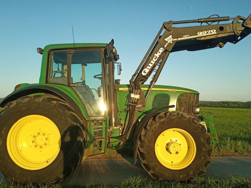 John Deere 6820
