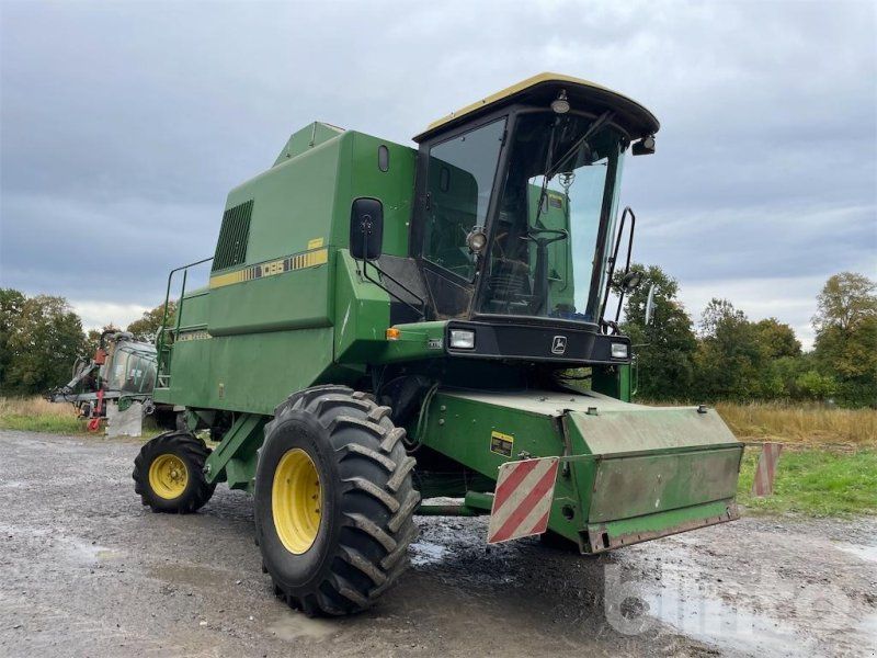 John Deere 1085