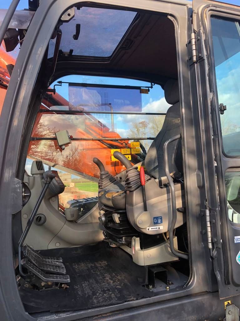 Hitachi ZX 210 LC-3