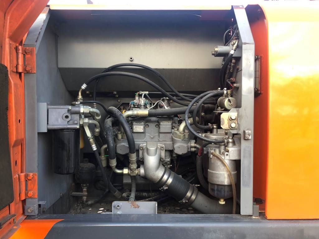Hitachi ZX 210 LC-3