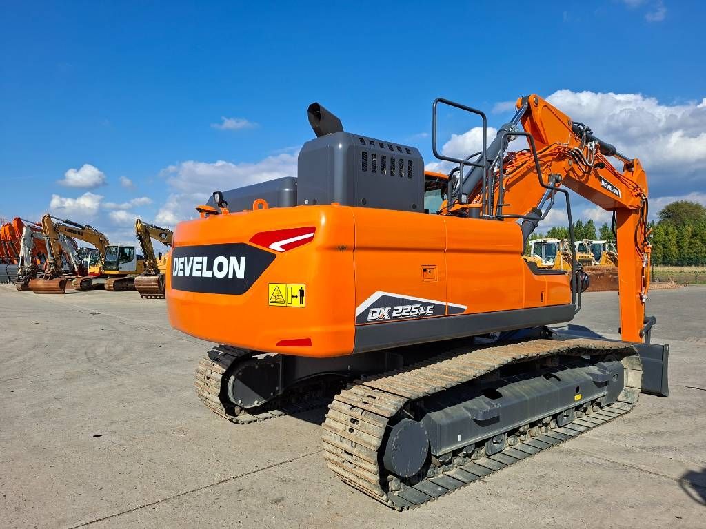 Develon DX 225 LC-7