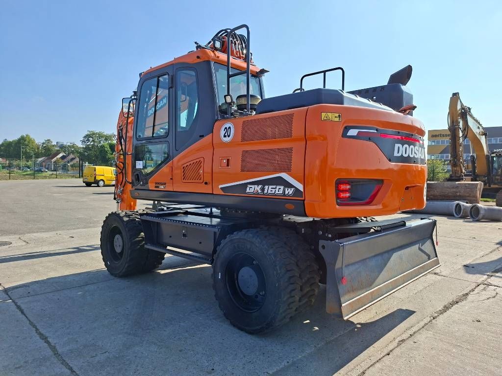 Doosan DX 160 W-7 (EX Demo)