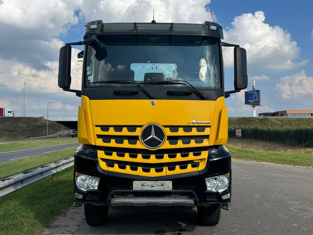 MERCEDES AROCS 2045 4x4