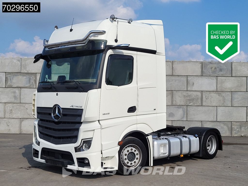 Mercedes Actros 1845 4X2 GigaSpace Mega Retarder 2x Tanks Standklima Xenon Euro 6