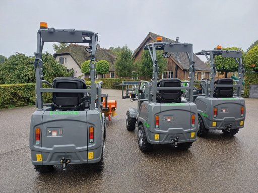 Elektrische mini shovel WCM l1580e