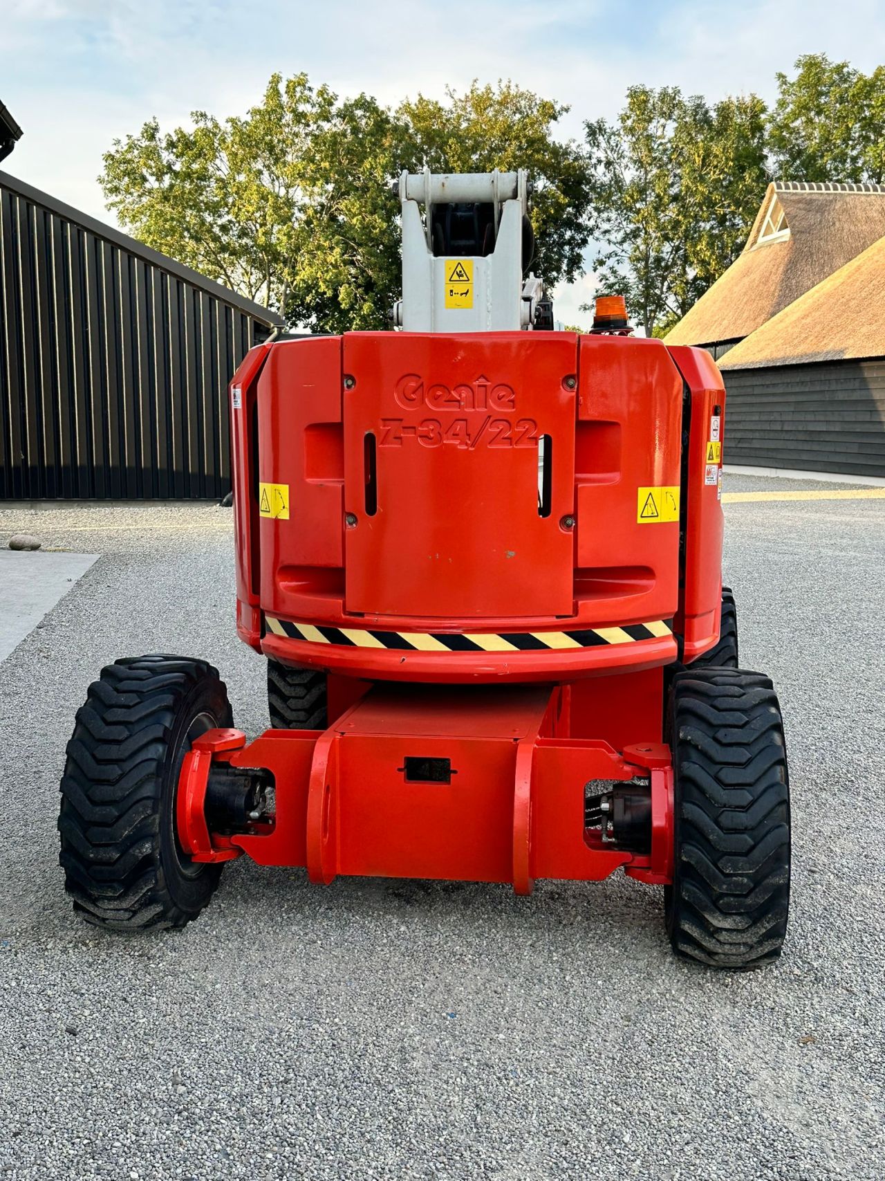 TE KOOP: zeer nette GENIE Z34-22 hoogwerker