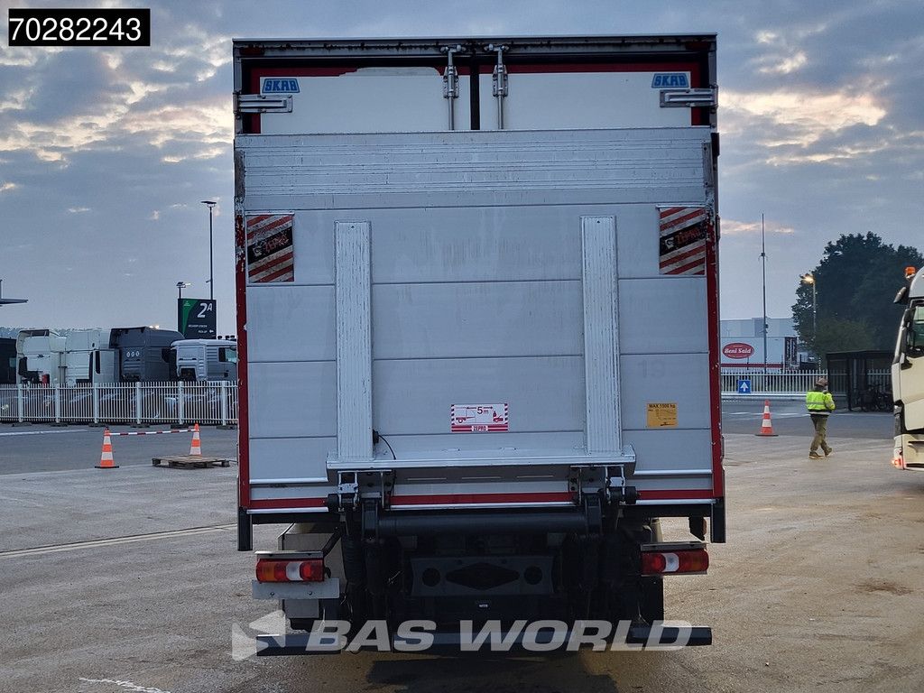Mercedes Atego Atego 1324 4X2 1500kg Ladebordwand Euro 6