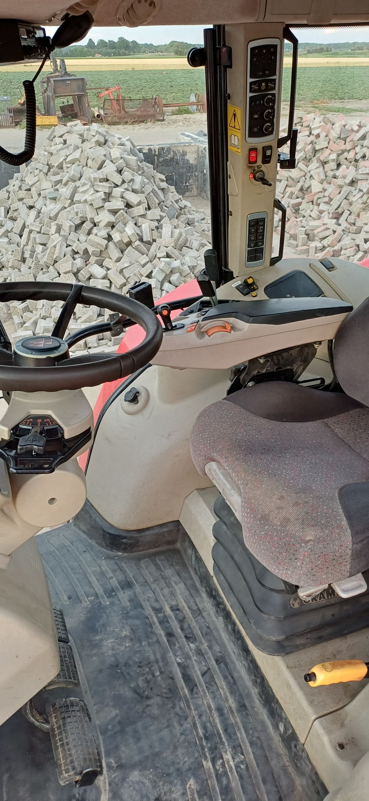 Massey Ferguson 7718