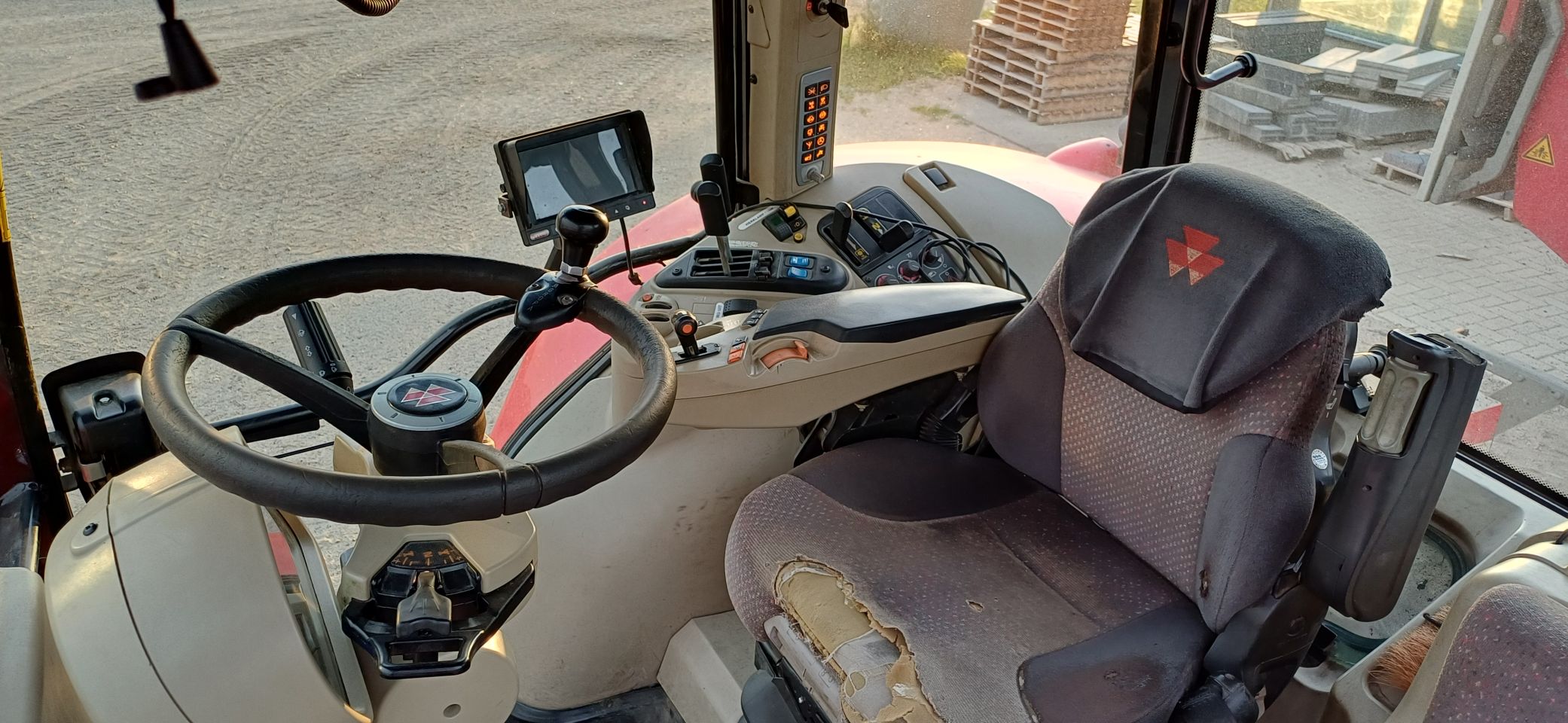 Massey ferguson 7619