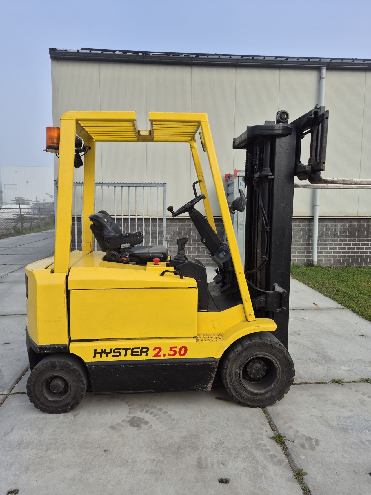 Hyster E2.50XM triplex sideshift 4.940 mm