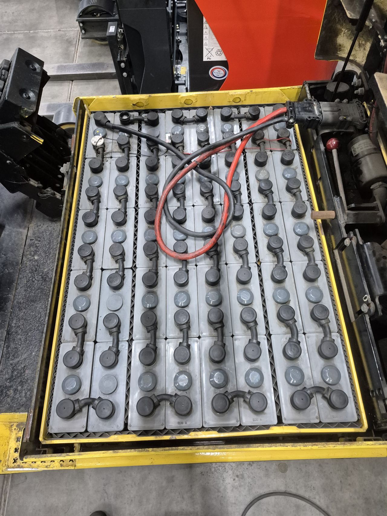 Hyster E2.50XM triplex sideshift 4.940 mm