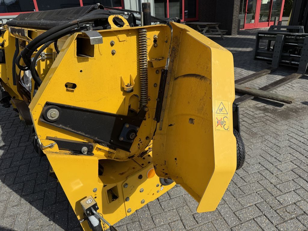 New Holland 300FPE Gras Pickup