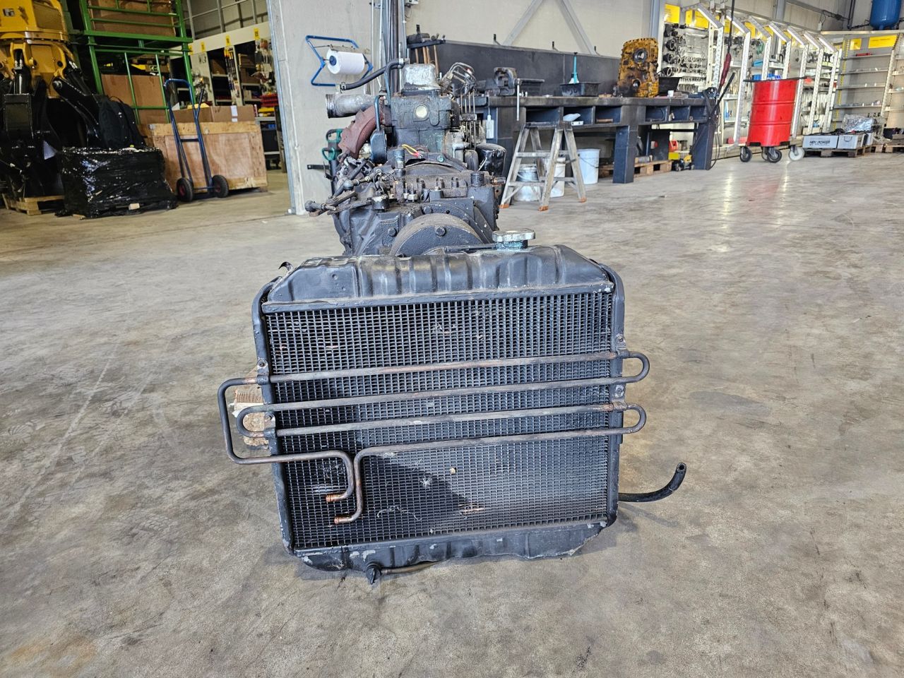 Nissan 2.5 Diesel Met Radiateur En Automatische Versnellingsbak