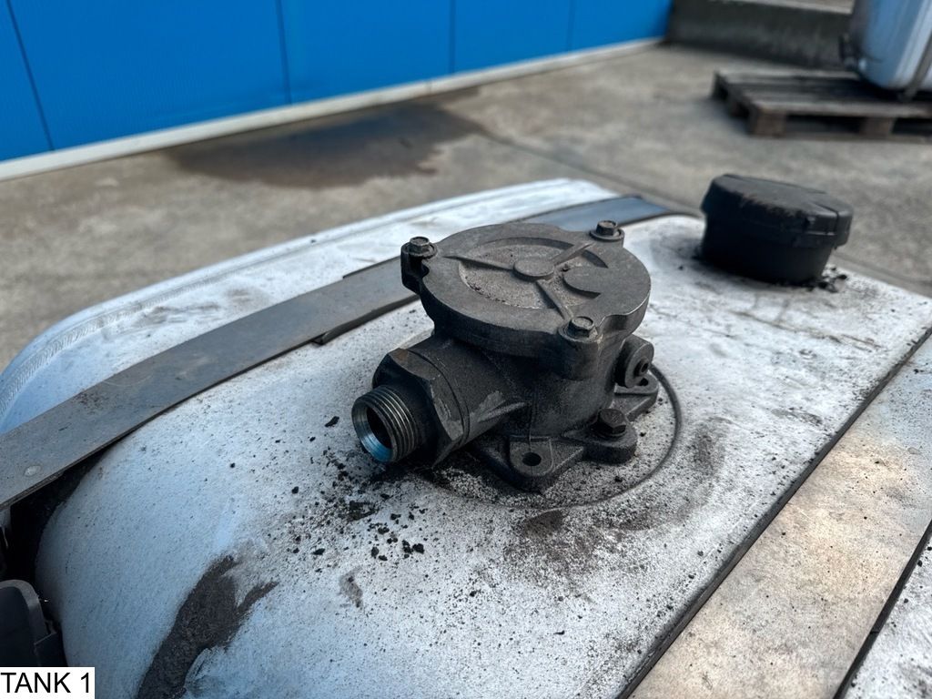 Universeel Pump and tank