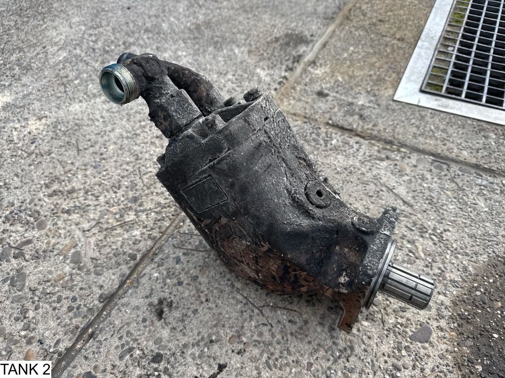 Universeel Pump and tank