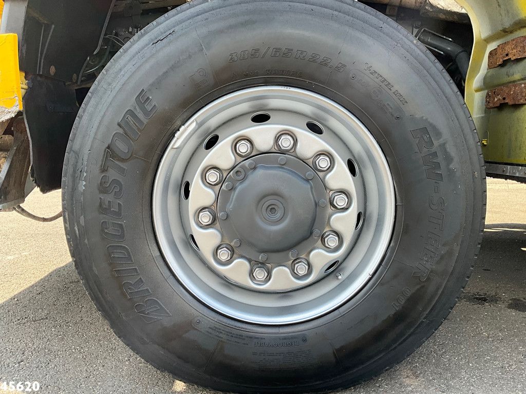 Mercedes-Benz Axor 2124 AK 4x4 Hiab 12 Tonmeter laadkraan Just 208.719 km!
