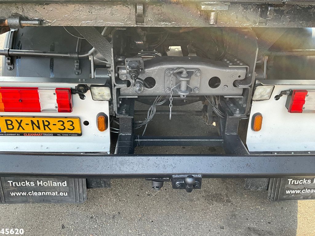 Mercedes-Benz Axor 2124 AK 4x4 Hiab 12 Tonmeter laadkraan Just 208.719 km!