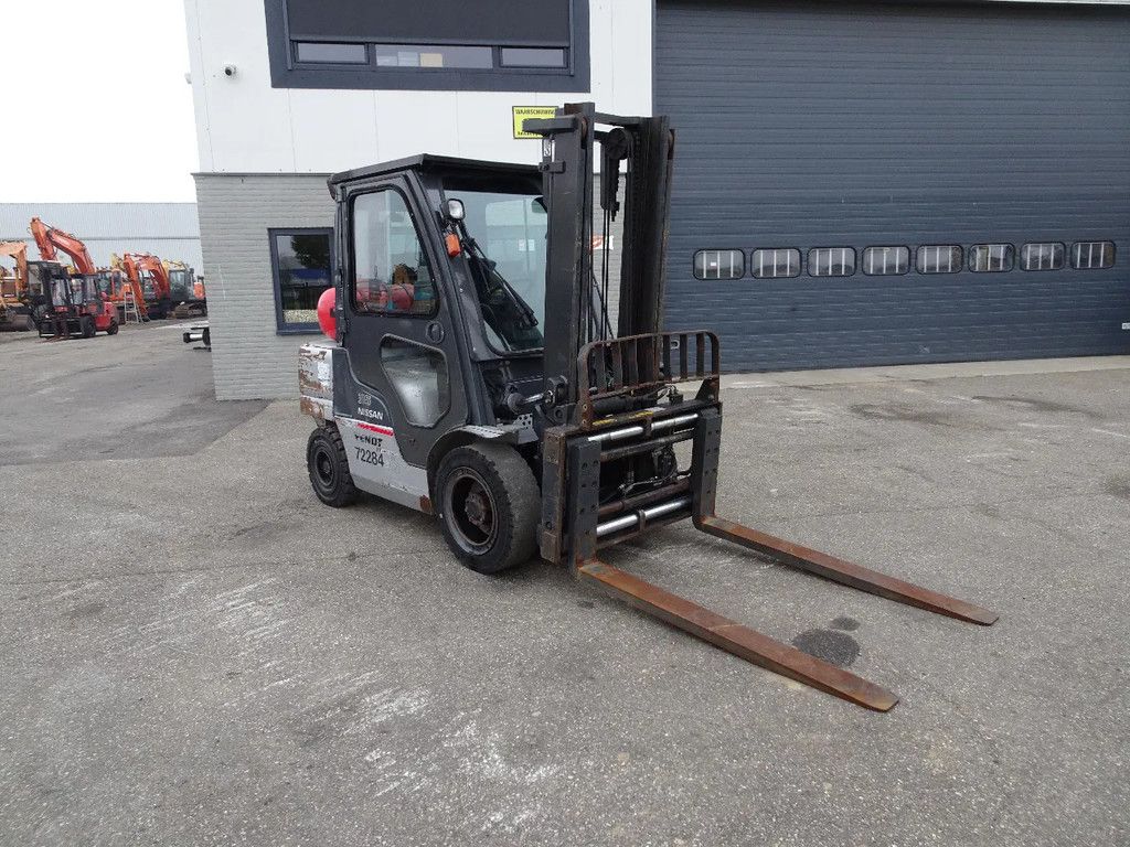 Nissan UGL02A35DU 35DU