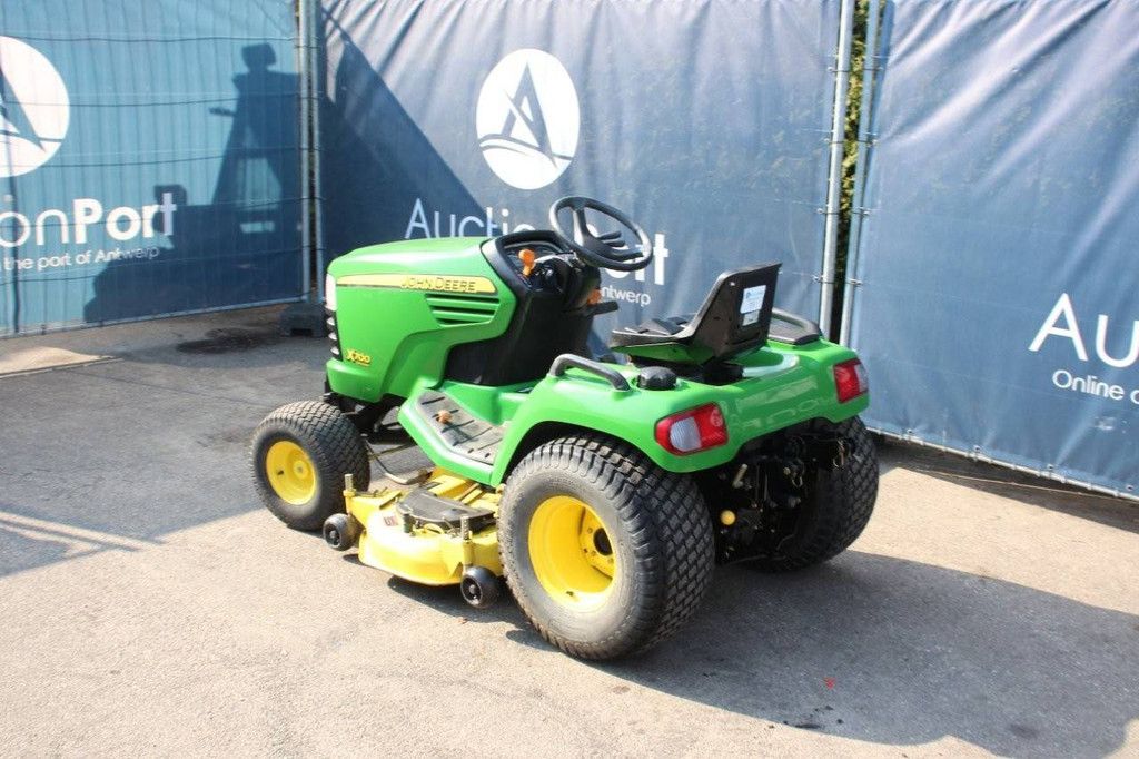 Zitmaaier John Deere M700 Benzine