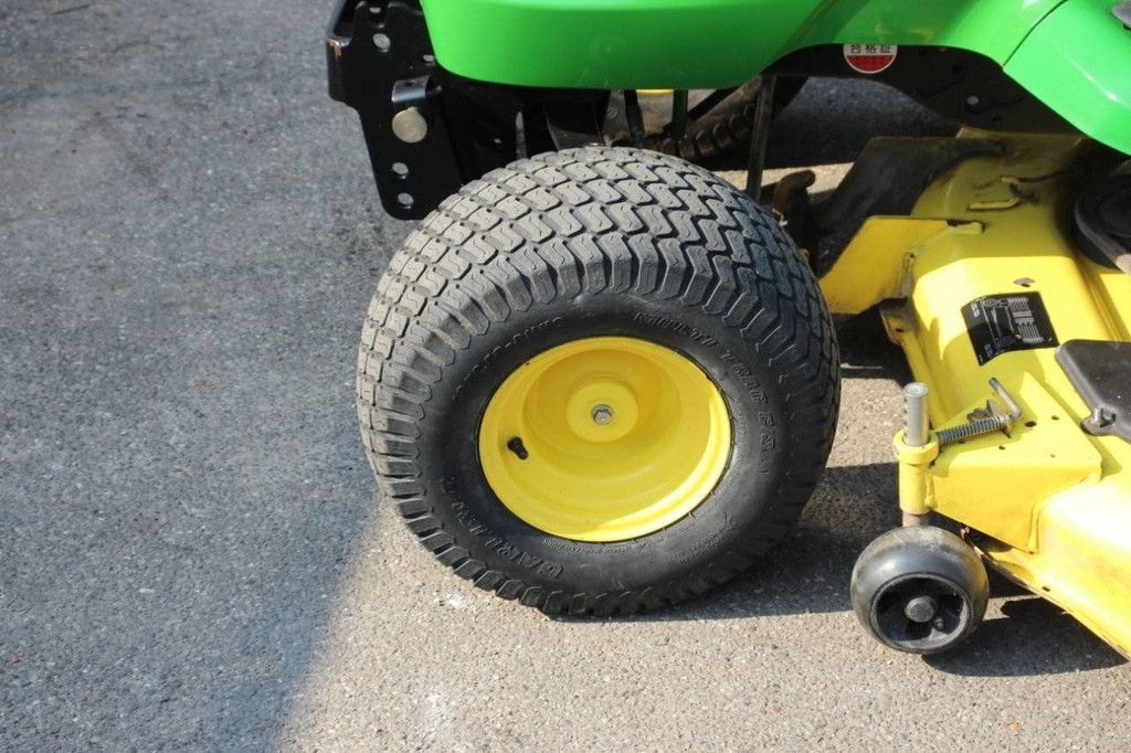 Zitmaaier John Deere M700 Benzine