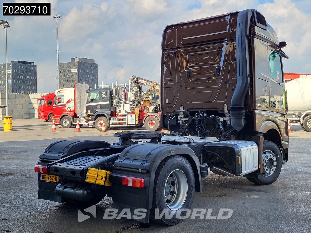 Mercedes Actros 1848 4X2 NL-Truck BigSpace Retarder 2x Tanks Standairco MirrorCam Navi ACC Euro 6