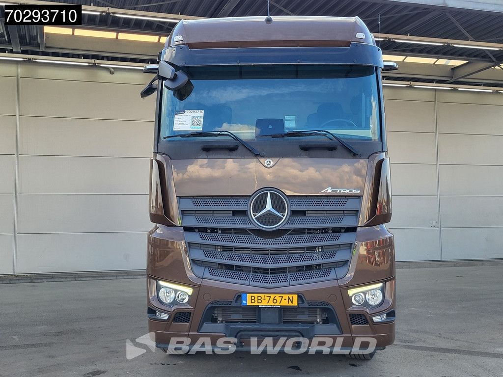 Mercedes Actros 1848 4X2 NL-Truck BigSpace Retarder 2x Tanks Standairco MirrorCam Navi ACC Euro 6