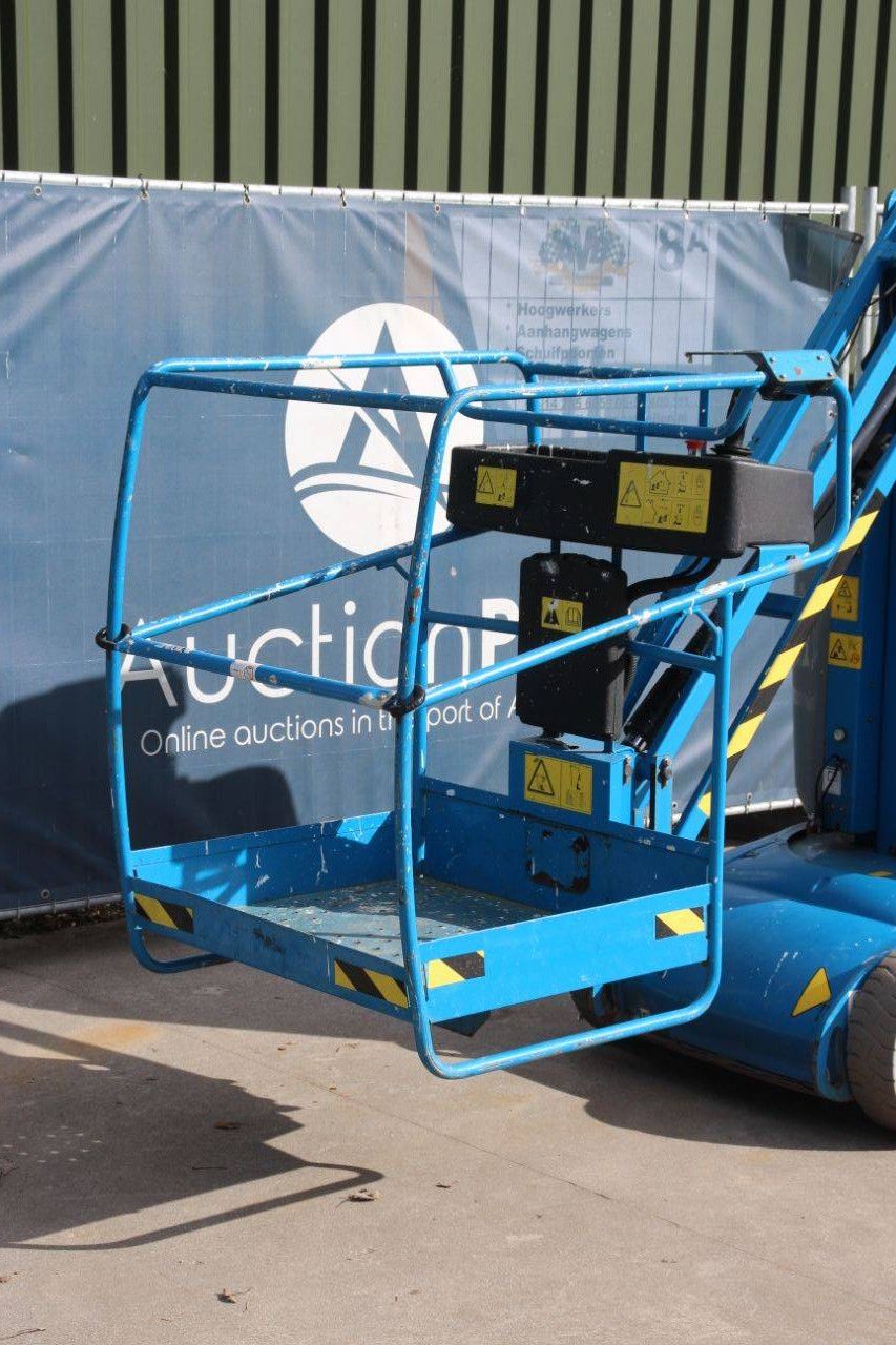 Genie GR26J Electric Mast Lift 10m 2015