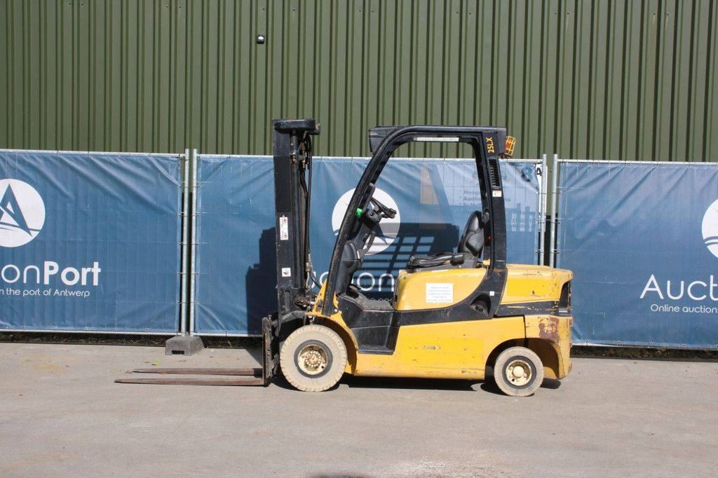 Gabelstapler Yale GDP25LX Diesel 2120kg 4,77m 2015