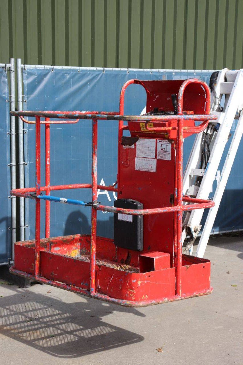 Genie Z-34/22 Electric Articulated Boom Lift 12.52m 2008
