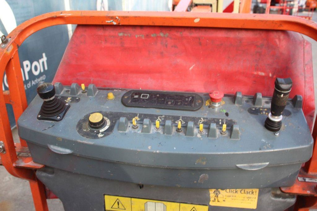 Knikarmhoogwerker JLG E300AJP Elektrisch 11m 2006