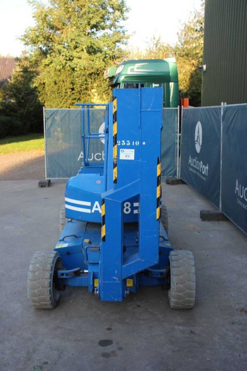 UpRight AB38 Electric Articulating Boom Lift 13.4m