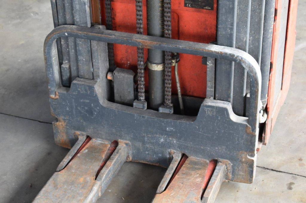 Hochhubwagen Linde L14 Elektro 1400kg
