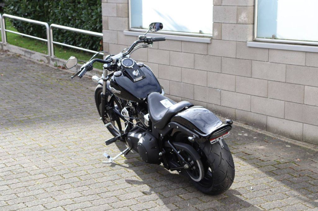 Motorrad Harley-Davidson Night Train FXSTB Benzin 52kW 2008