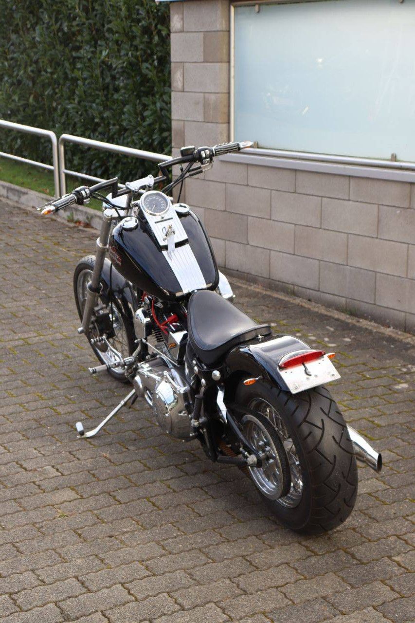 Motorrad Harley-Davidson Softtail FXSTB Chopper Benzin 46kW 2000