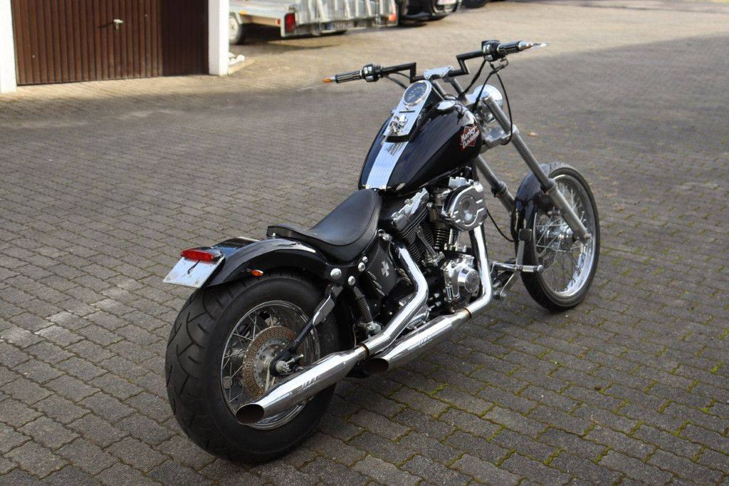 Motorrad Harley-Davidson Softtail FXSTB Chopper Benzin 46kW 2000