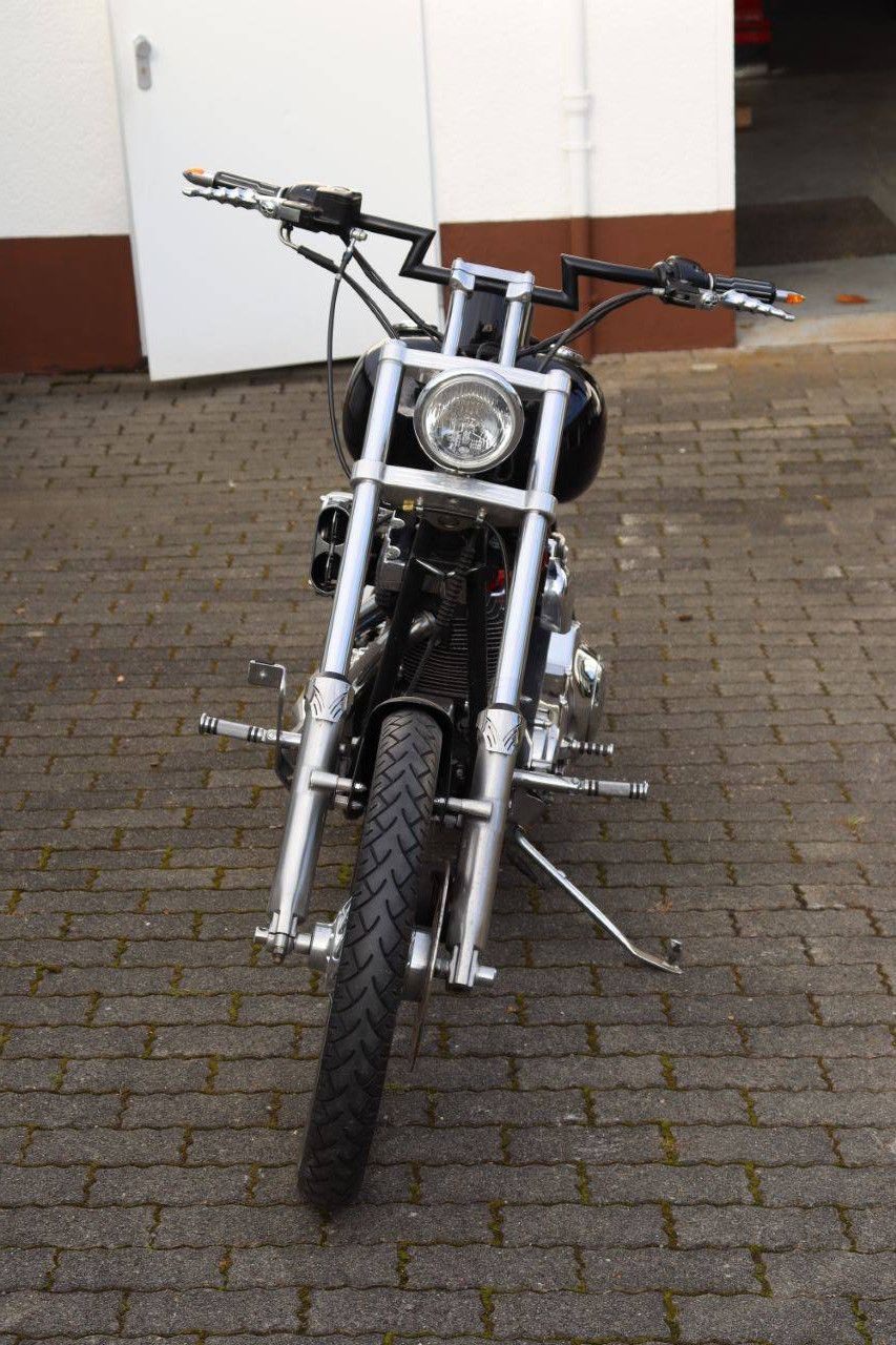 Motorrad Harley-Davidson Softtail FXSTB Chopper Benzin 46kW 2000