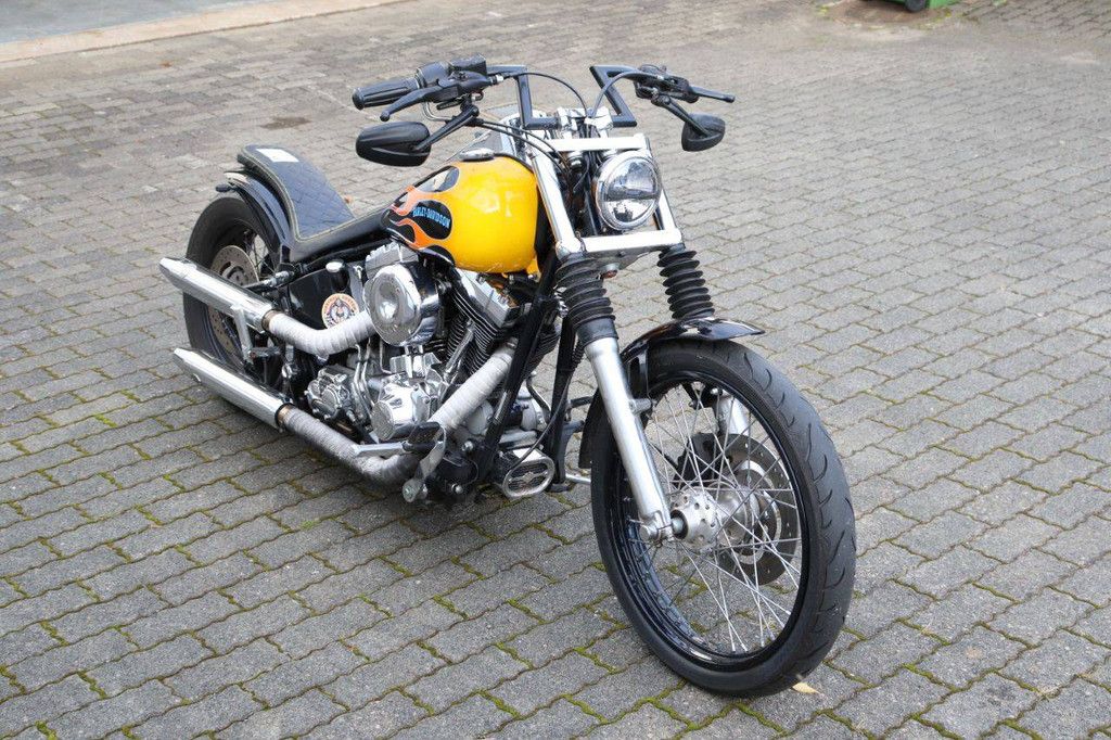 Motorrad Harley-Davidson Softtail FXSTB Benzin 47kW 2001