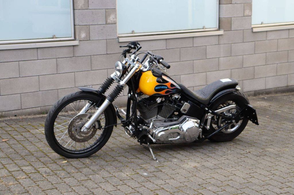 Motorrad Harley-Davidson Softtail FXSTB Benzin 47kW 2001