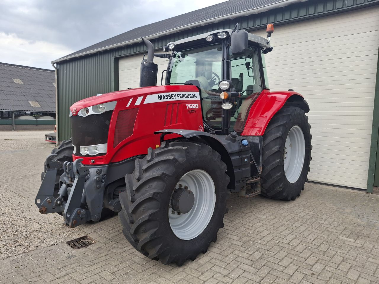 Massey Ferguson 7620 Dyna 6