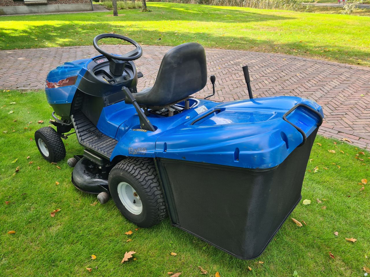 Castelgarden Twincut 13.5/102 zitmaaier met opvangbak hydrostaat