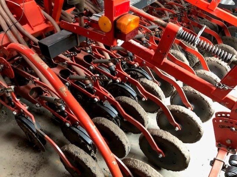 Kuhn NC 4000 COMBILINER
