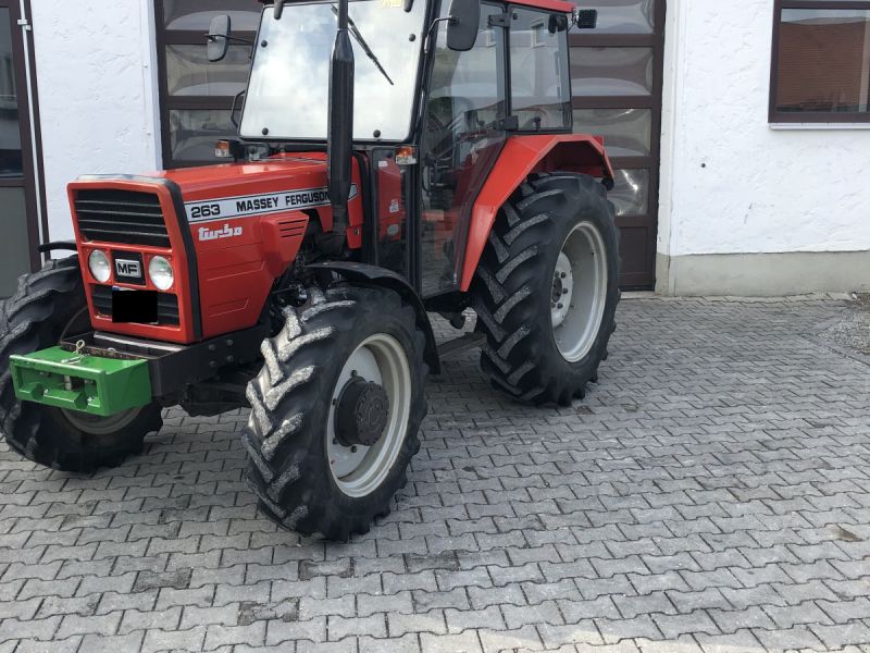 Massey Ferguson 263