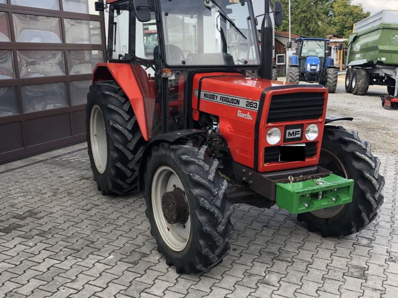 Massey Ferguson 263