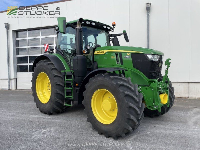 John Deere 6R 250