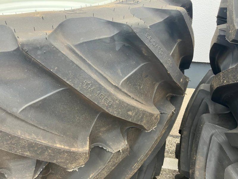 Trelleborg Kompletträder 600/60R30 u. 710/60R42