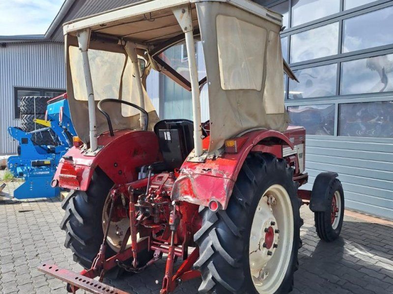 Case IH 353